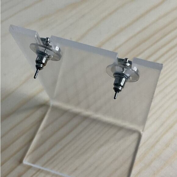 Strawberry Stud Earrings Red & Green Enamel Cute Fruit Design For Women & Girls - Picture 3 of 5